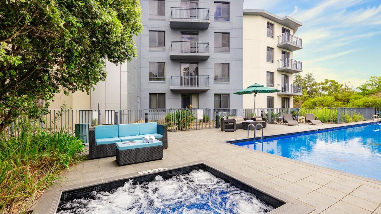 Oaks Sydney North Ryde Suites Екстериор снимка