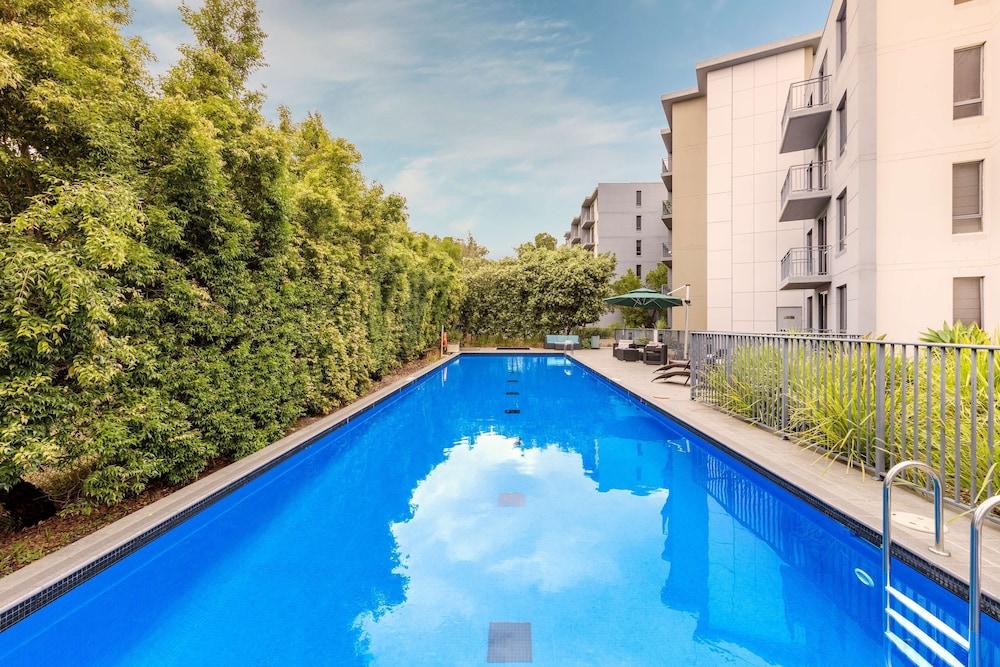 Oaks Sydney North Ryde Suites Екстериор снимка