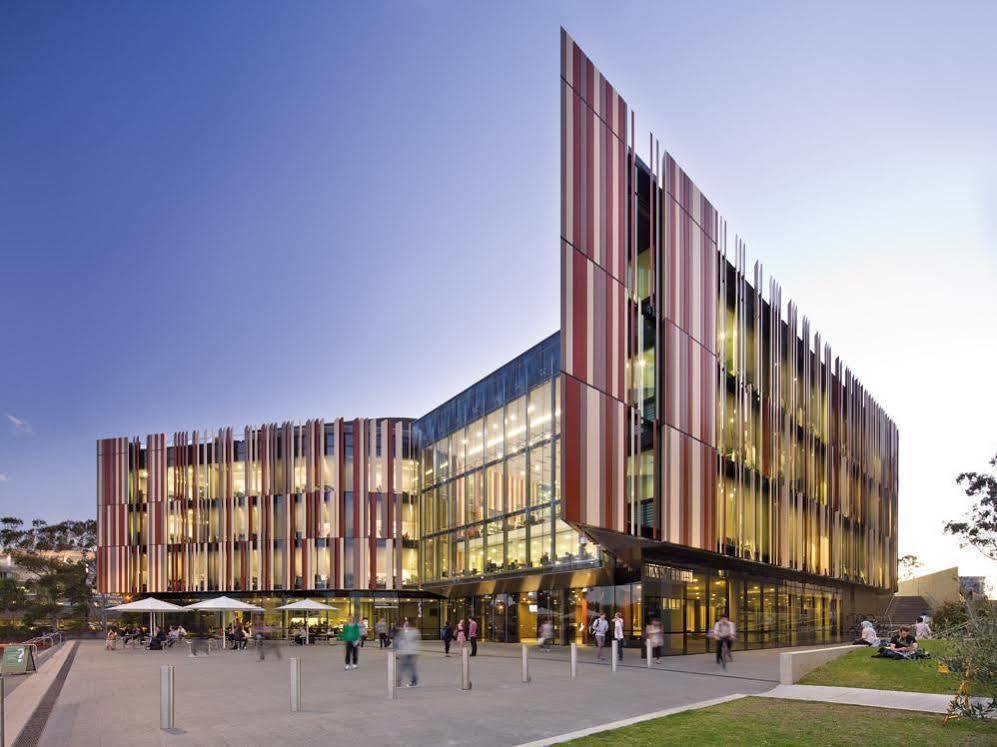 Oaks Sydney North Ryde Suites Екстериор снимка