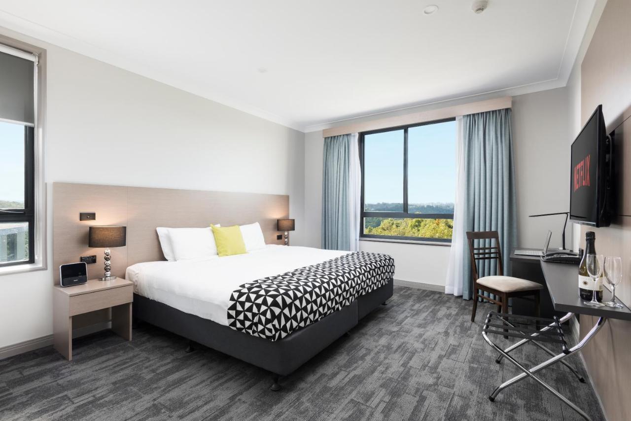 Oaks Sydney North Ryde Suites Екстериор снимка