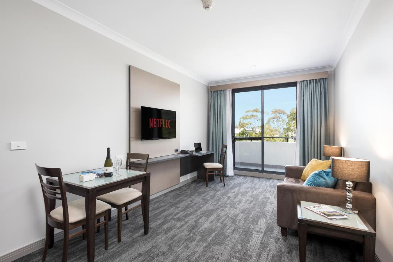 Oaks Sydney North Ryde Suites Екстериор снимка